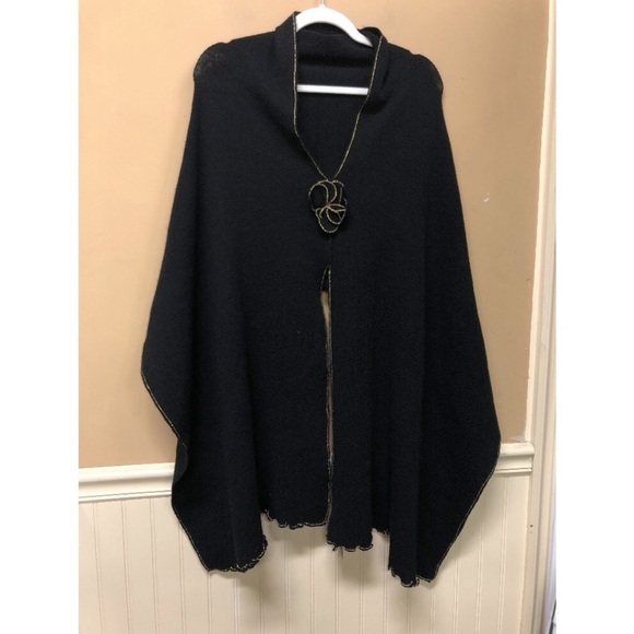Nordstrom Black Gold Cape Shaw Sweater One Size NWT - Picture 1 of 3